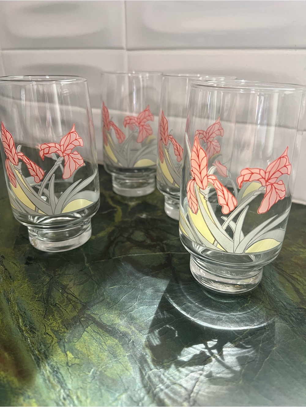 Vintage Diana iris glasses 
Set~4 drinkware  
1970s pink floral glass tumblers
